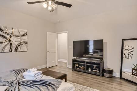 New Build 5 Min To Broadway Sleeps 10 Villa Nashville Luaran gambar