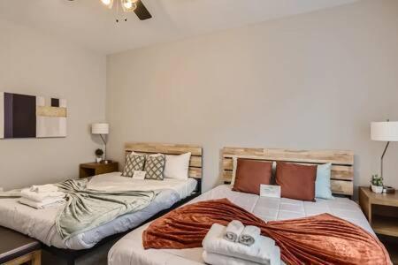 New Build 5 Min To Broadway Sleeps 10 Villa Nashville Luaran gambar